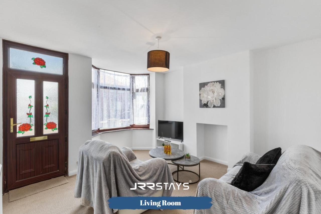 Nuneaton - Ideal 3 Bedroom, Wi-Fi Parking, Sleeps 6 - Jrr Stays Ngoại thất bức ảnh
