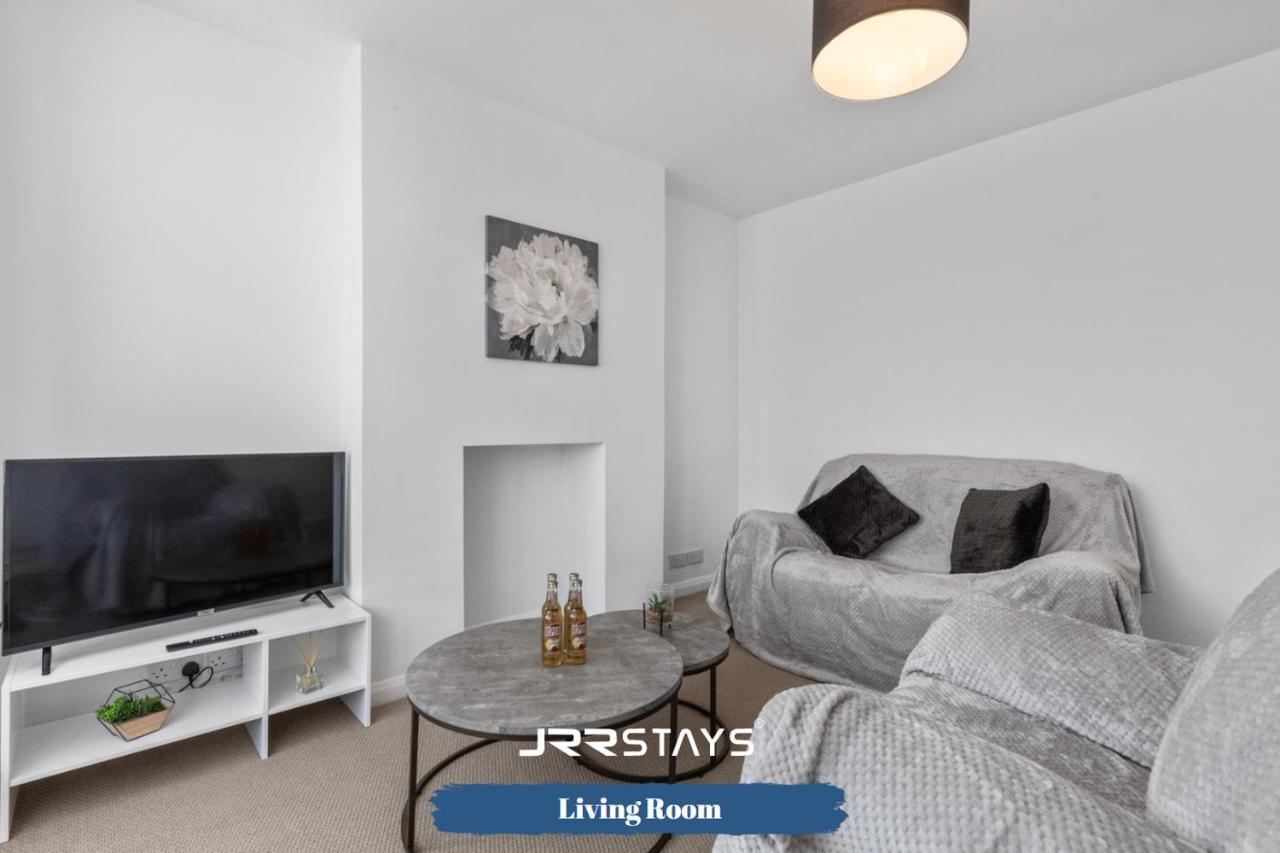 Nuneaton - Ideal 3 Bedroom, Wi-Fi Parking, Sleeps 6 - Jrr Stays Ngoại thất bức ảnh